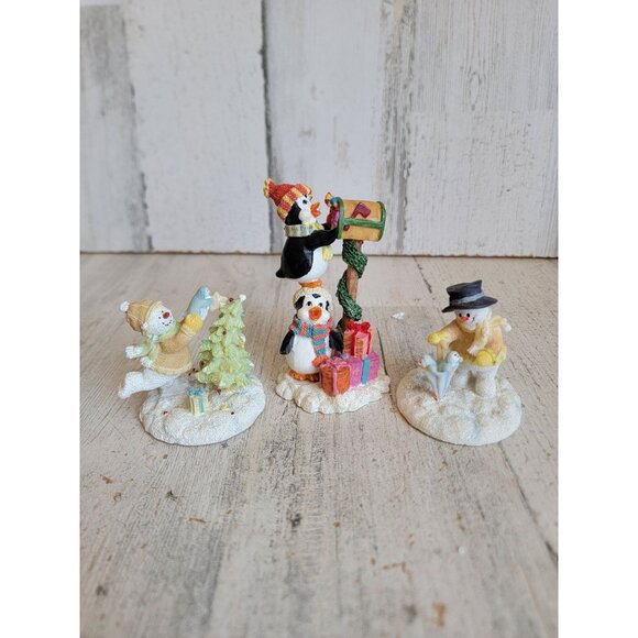 Mini penguin mailbox snowman tree prepare Xmas village accessory decor set - Picture 1 of 8